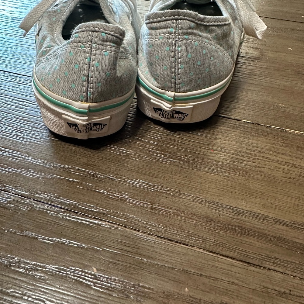 Men's US 5, Women US 6.5 Vans Gray and Teal Polka Dot Sneakers - Picture 4 of 8